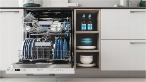 ZMYWARKA DO ZABUDOWY INDESIT DIC 3B+16 A