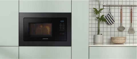 MIKROFALA ZABUDOWA SAMSUNG MG23A7013AB 23L Grill MIKROFALA ZABUDOWA SAMSUNG MG23A7013AB 23L Grill