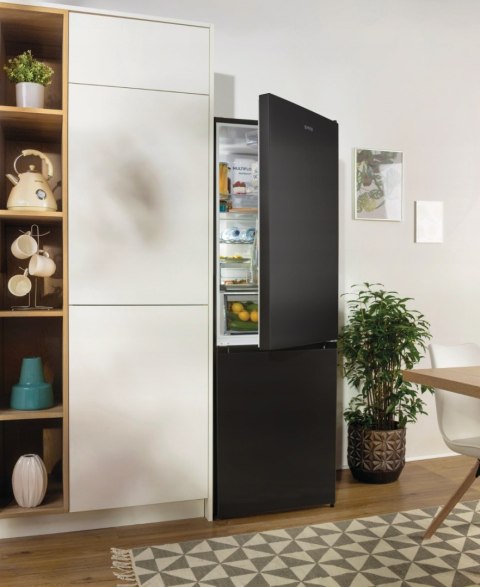 LODÓWKA GORENJE RK4161PS4 161CM INOX 255L LED LODÓWKA GORENJE RK4161PS4 161CM INOX 255L LED
