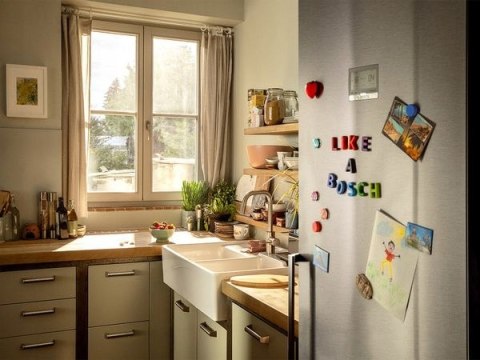 CHŁODZ-ZAMRAŻARKA BOSCH KIL22NSE0 Oświetlenie LED CHŁODZ-ZAMRAŻARKA BOSCH KIL22NSE0 Oświetlenie LED