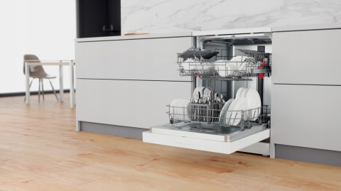 ZMYWARKA WHIRLPOOL W2F HD624 9,5L 14kpl Wnętrze stal nierdz Zdejmowany blat