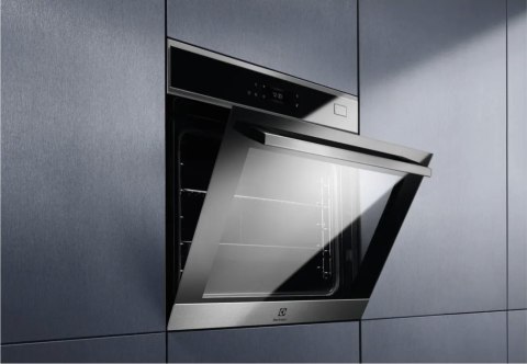 PIEKARNIK PAROWY DO ZABUDOWY ELECTROLUX EOB8S39WX 70 L Steam Boost, Steamify, Grill PIEKARNIK PAROWY DO ZABUDOWY ELECTROLUX EOB8S39WX 70 L Steam Boost, Steamify, Grill