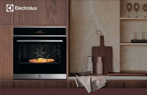 PIEKARNIK PAROWY DO ZABUDOWY ELECTROLUX EOB8S39WX 70 L Steam Boost, Steamify, Grill PIEKARNIK PAROWY DO ZABUDOWY ELECTROLUX EOB8S39WX 70 L Steam Boost, Steamify, Grill
