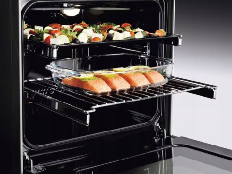 PIEKARNIK PAROWY DO ZABUDOWY ELECTROLUX EOB8S39WX 70 L Steam Boost, Steamify, Grill PIEKARNIK PAROWY DO ZABUDOWY ELECTROLUX EOB8S39WX 70 L Steam Boost, Steamify, Grill