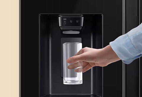 LODÓWKA SIDE BY SIDE SAMSUNG RS70F64KEBEO 635 L No Frost Dystrybutor Wi-Fi