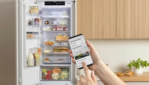 LODÓWKA GORENJE NRKI519D61WF 284 L No Frost Dual, Fast Freeze, Inwerter