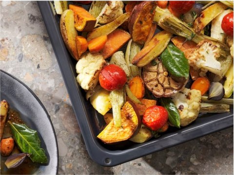 KUCHNIA GAZOWO-ELEKTRYCZNA BEKO FSM52320TXDT 60 L Steam Shine, Grill